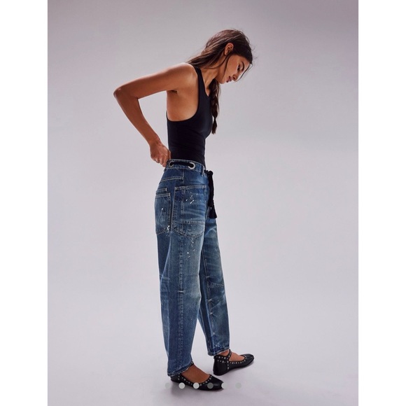 Like New We The Free - Free People - Moxie Pull On Barrel Jeans in Timeless Blue - Picture 6 of 9